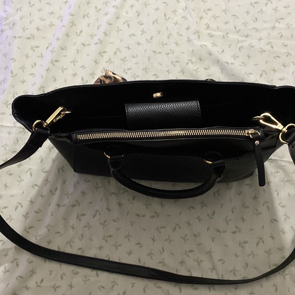 Nanette Lepore Handbag with shoulder strap - Picture 5 of 12